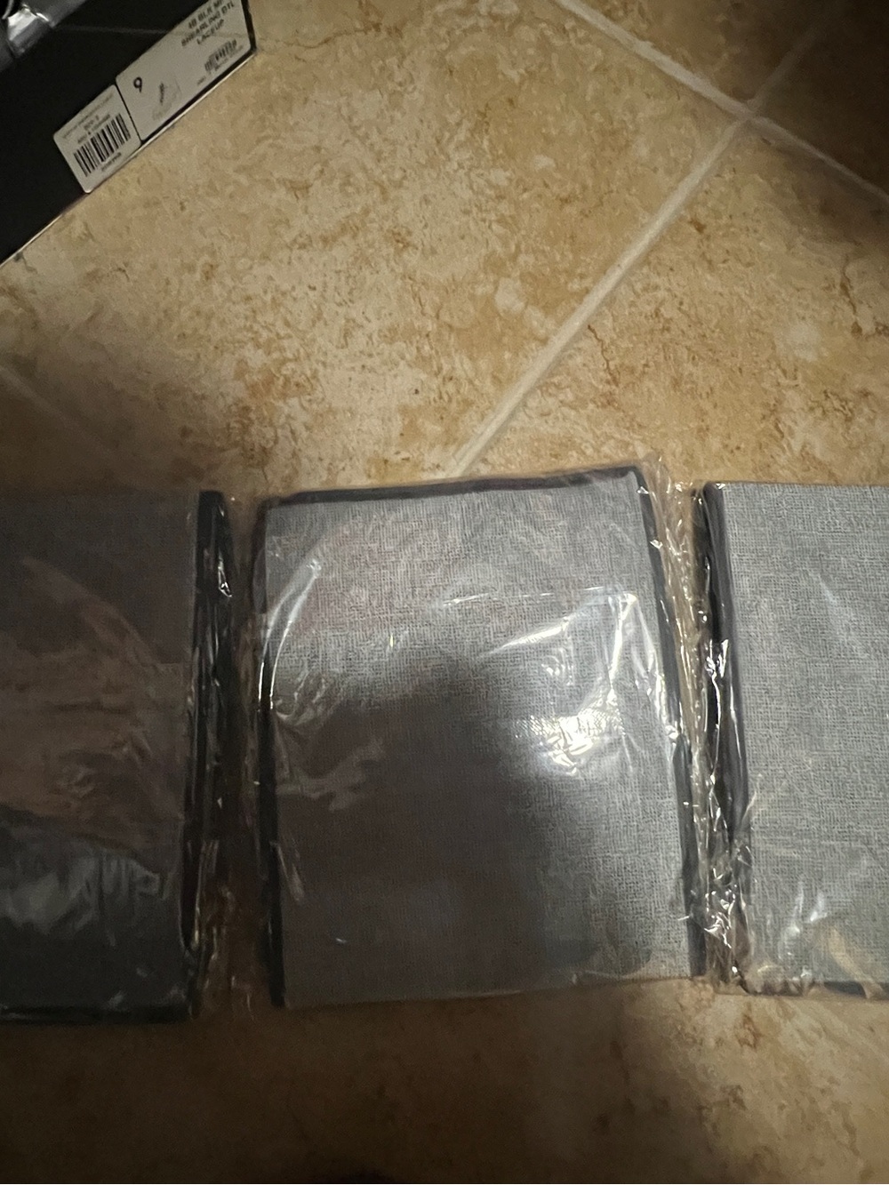 3 gray stackable hat boxes - Picture 2 of 2